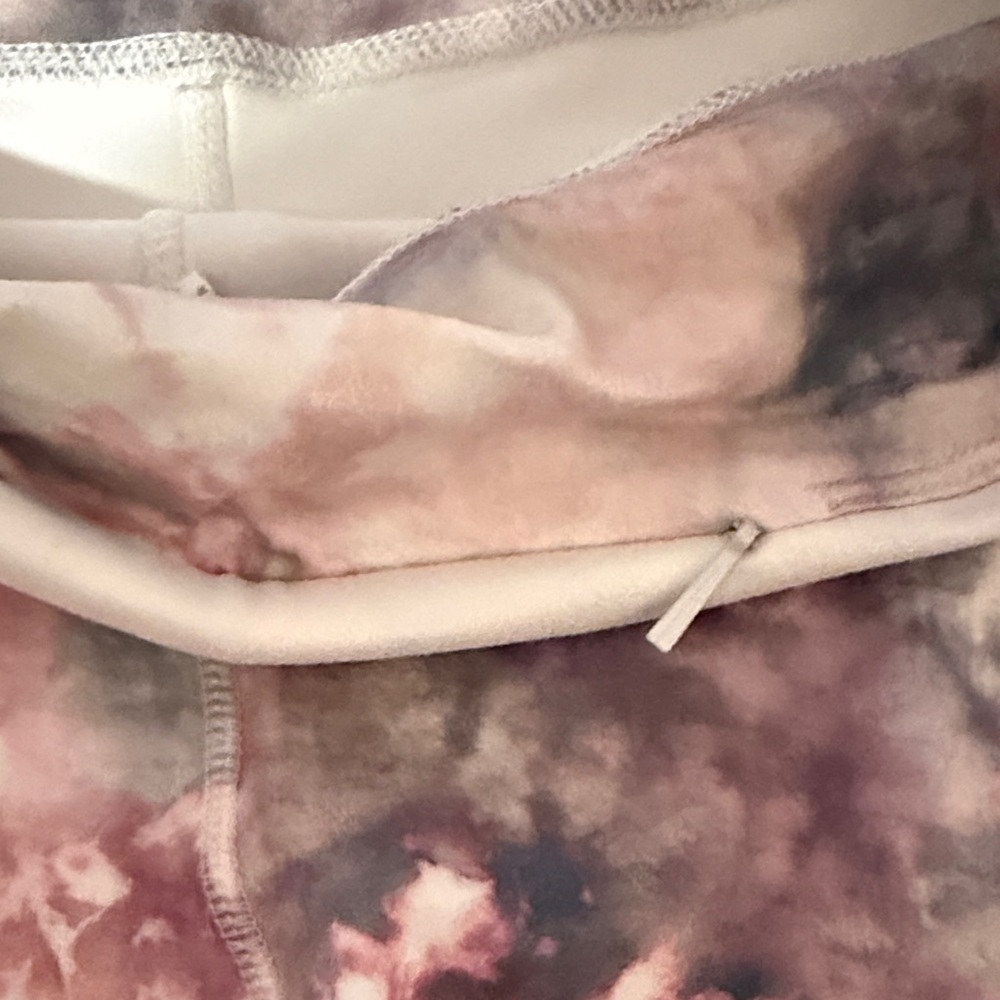 Ardene Pastel Pink, Cream & Gray Tie-Dye Capri Leggings NWT - Picture 11 of 16